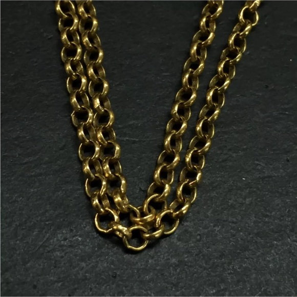 CHANEL Gold Tone Pendant Necklace with Box - Picture 4 of 9